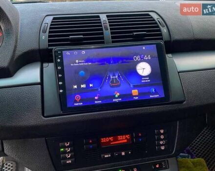 Черный БМВ Х5, объемом двигателя 3 л и пробегом 394 тыс. км за 11650 $, фото 24 на Automoto.ua