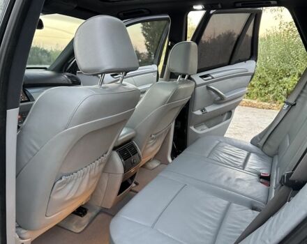 Черный БМВ Х5, объемом двигателя 3 л и пробегом 350 тыс. км за 11500 $, фото 12 на Automoto.ua