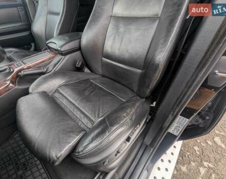 Черный БМВ Х5, объемом двигателя 2.99 л и пробегом 349 тыс. км за 12400 $, фото 15 на Automoto.ua