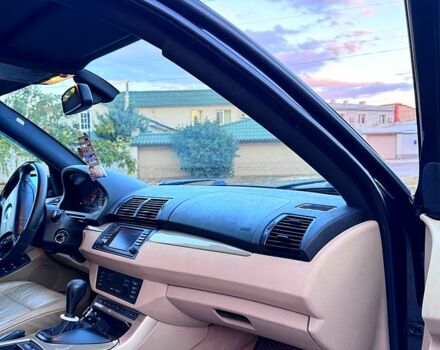 Черный БМВ Х5, объемом двигателя 3 л и пробегом 290 тыс. км за 10800 $, фото 6 на Automoto.ua