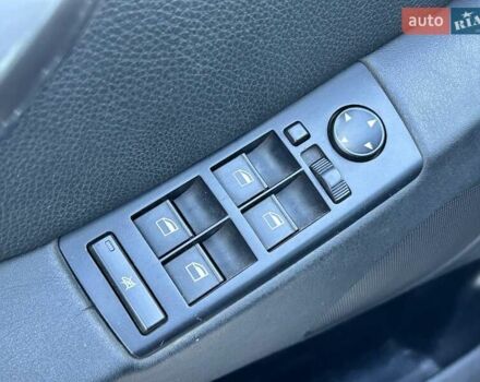 Черный БМВ Х5, объемом двигателя 4.4 л и пробегом 311 тыс. км за 9500 $, фото 11 на Automoto.ua