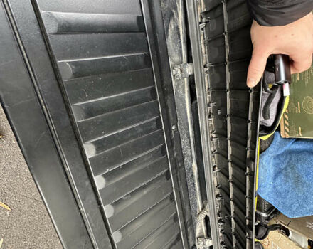 Черный БМВ Х5, объемом двигателя 3 л и пробегом 342 тыс. км за 11800 $, фото 15 на Automoto.ua