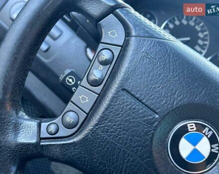 Черный БМВ Х5, объемом двигателя 4.4 л и пробегом 311 тыс. км за 9500 $, фото 19 на Automoto.ua