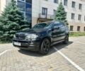 Черный БМВ Х5, объемом двигателя 3 л и пробегом 320 тыс. км за 5500 $, фото 1 на Automoto.ua