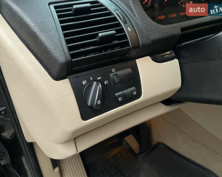 Черный БМВ Х5, объемом двигателя 3 л и пробегом 350 тыс. км за 12900 $, фото 22 на Automoto.ua