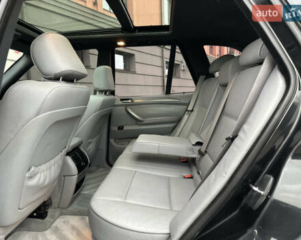 Чорний БМВ Х5, об'ємом двигуна 3 л та пробігом 304 тис. км за 10350 $, фото 80 на Automoto.ua
