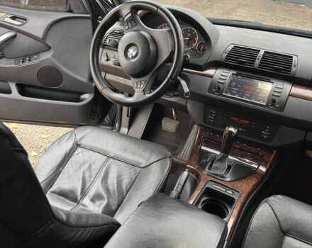Чорний БМВ Х5, об'ємом двигуна 3 л та пробігом 369 тис. км за 11300 $, фото 2 на Automoto.ua