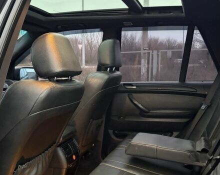 Чорний БМВ Х5, об'ємом двигуна 3 л та пробігом 300 тис. км за 6200 $, фото 18 на Automoto.ua