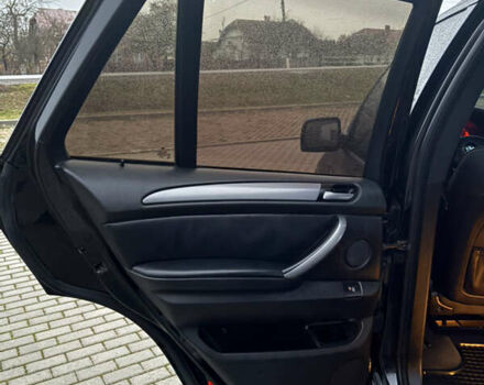 Черный БМВ Х5, объемом двигателя 2.99 л и пробегом 334 тыс. км за 11200 $, фото 54 на Automoto.ua