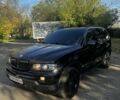 Чорний БМВ Х5, об'ємом двигуна 3 л та пробігом 300 тис. км за 5500 $, фото 1 на Automoto.ua