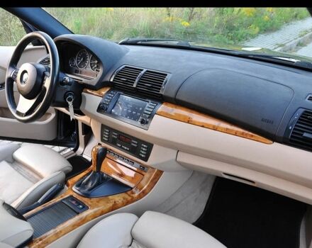 Чорний БМВ Х5, об'ємом двигуна 3 л та пробігом 213 тис. км за 3567 $, фото 9 на Automoto.ua