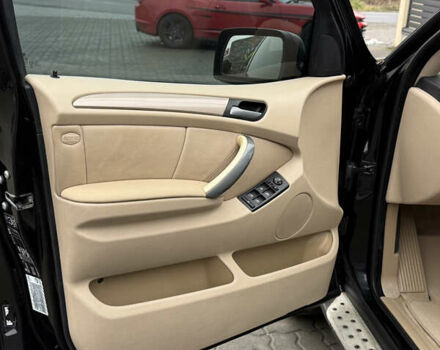 Черный БМВ Х5, объемом двигателя 3 л и пробегом 370 тыс. км за 10900 $, фото 36 на Automoto.ua