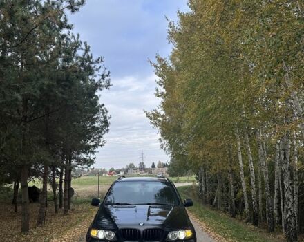 Черный БМВ Х5, объемом двигателя 3 л и пробегом 370 тыс. км за 6500 $, фото 1 на Automoto.ua