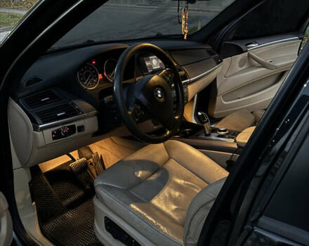 Черный БМВ Х5, объемом двигателя 3 л и пробегом 307 тыс. км за 11000 $, фото 5 на Automoto.ua