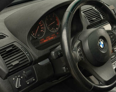 Черный БМВ Х5, объемом двигателя 3 л и пробегом 422 тыс. км за 12500 $, фото 15 на Automoto.ua