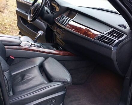 Чорний БМВ Х5, об'ємом двигуна 3 л та пробігом 297 тис. км за 3200 $, фото 7 на Automoto.ua