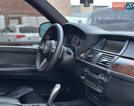 Черный БМВ Х5, объемом двигателя 3 л и пробегом 270 тыс. км за 12250 $, фото 95 на Automoto.ua