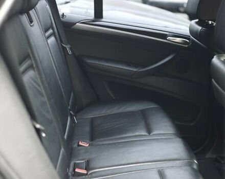 Черный БМВ Х5, объемом двигателя 3 л и пробегом 153 тыс. км за 14000 $, фото 6 на Automoto.ua