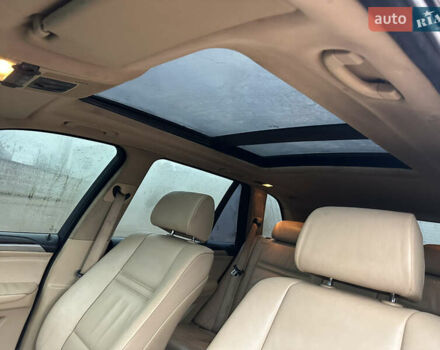 Черный БМВ Х5, объемом двигателя 4.8 л и пробегом 300 тыс. км за 9500 $, фото 12 на Automoto.ua