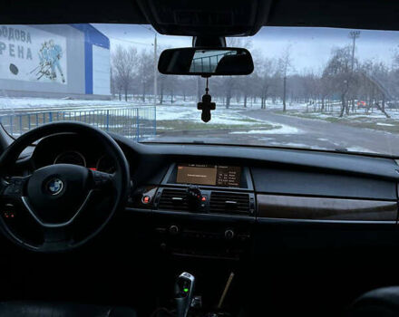 Чорний БМВ Х5, об'ємом двигуна 3 л та пробігом 260 тис. км за 12000 $, фото 7 на Automoto.ua