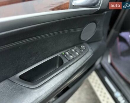 Чорний БМВ Х5, об'ємом двигуна 3 л та пробігом 364 тис. км за 8999 $, фото 18 на Automoto.ua