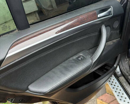 Черный БМВ Х5, объемом двигателя 4.8 л и пробегом 200 тыс. км за 8200 $, фото 9 на Automoto.ua
