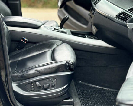 Черный БМВ Х5, объемом двигателя 2.99 л и пробегом 400 тыс. км за 13700 $, фото 26 на Automoto.ua