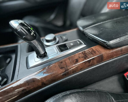 Черный БМВ Х5, объемом двигателя 3 л и пробегом 270 тыс. км за 12250 $, фото 56 на Automoto.ua
