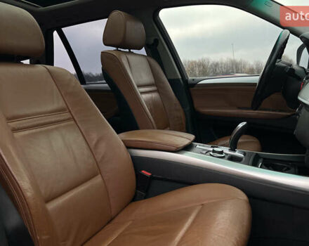 Черный БМВ Х5, объемом двигателя 4.8 л и пробегом 202 тыс. км за 12500 $, фото 16 на Automoto.ua