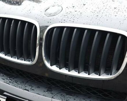 Черный БМВ Х5, объемом двигателя 3 л и пробегом 153 тыс. км за 14000 $, фото 5 на Automoto.ua