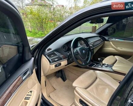 Черный БМВ Х5, объемом двигателя 4.8 л и пробегом 246 тыс. км за 9300 $, фото 10 на Automoto.ua