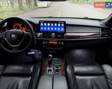 Чорний БМВ Х5, об'ємом двигуна 3 л та пробігом 364 тис. км за 8999 $, фото 29 на Automoto.ua
