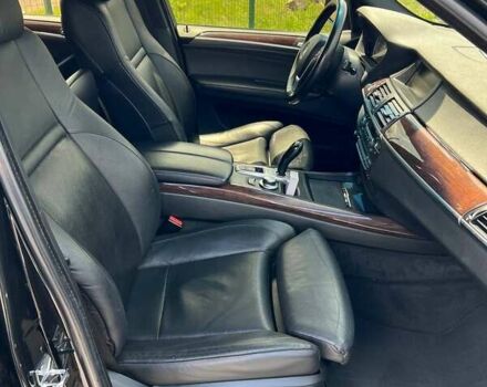 Черный БМВ Х5, объемом двигателя 4.8 л и пробегом 255 тыс. км за 14000 $, фото 12 на Automoto.ua