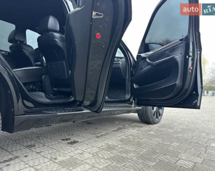 Черный БМВ Х5, объемом двигателя 3 л и пробегом 270 тыс. км за 12250 $, фото 87 на Automoto.ua