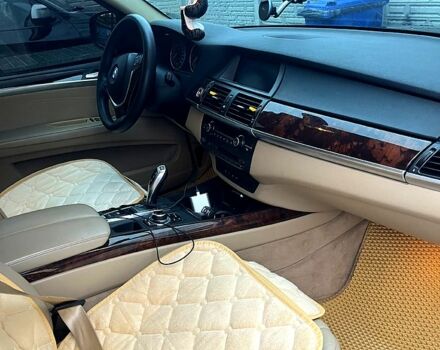 Черный БМВ Х5, объемом двигателя 3 л и пробегом 340 тыс. км за 15000 $, фото 2 на Automoto.ua