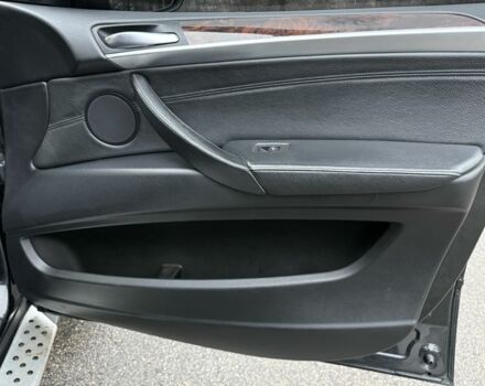 Черный БМВ Х5, объемом двигателя 3 л и пробегом 364 тыс. км за 8900 $, фото 20 на Automoto.ua