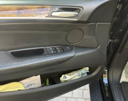 Черный БМВ Х5, объемом двигателя 4.8 л и пробегом 385 тыс. км за 11000 $, фото 16 на Automoto.ua
