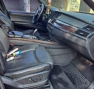 Черный БМВ Х5, объемом двигателя 4.8 л и пробегом 225 тыс. км за 12300 $, фото 17 на Automoto.ua