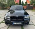 Черный БМВ Х5, объемом двигателя 4.8 л и пробегом 300 тыс. км за 11000 $, фото 2 на Automoto.ua