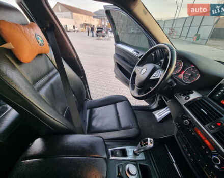 Чорний БМВ Х5, об'ємом двигуна 3 л та пробігом 350 тис. км за 14500 $, фото 1 на Automoto.ua