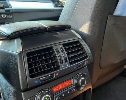 Черный БМВ Х5, объемом двигателя 3 л и пробегом 300 тыс. км за 14000 $, фото 9 на Automoto.ua