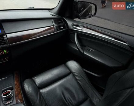 Чорний БМВ Х5, об'ємом двигуна 3 л та пробігом 364 тис. км за 8999 $, фото 28 на Automoto.ua