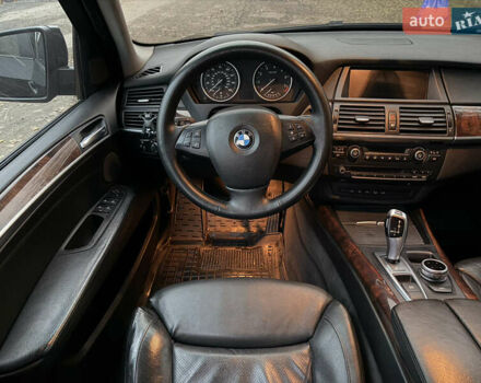 Черный БМВ Х5, объемом двигателя 3 л и пробегом 265 тыс. км за 12500 $, фото 37 на Automoto.ua