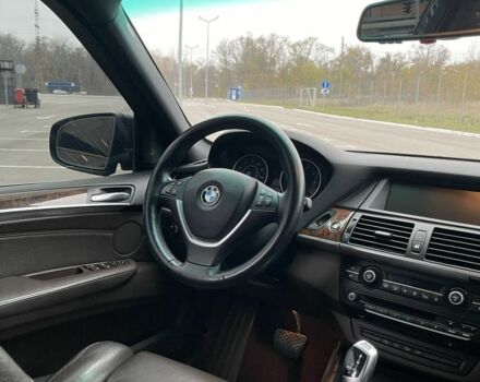 Черный БМВ Х5, объемом двигателя 4.8 л и пробегом 200 тыс. км за 11200 $, фото 7 на Automoto.ua