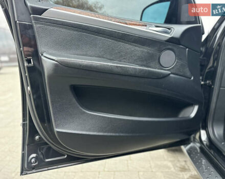Черный БМВ Х5, объемом двигателя 3 л и пробегом 270 тыс. км за 12250 $, фото 53 на Automoto.ua