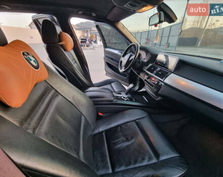 Чорний БМВ Х5, об'ємом двигуна 3 л та пробігом 350 тис. км за 14500 $, фото 4 на Automoto.ua