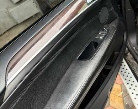 Черный БМВ Х5, объемом двигателя 4.8 л и пробегом 200 тыс. км за 8200 $, фото 12 на Automoto.ua