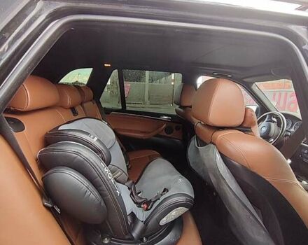 Черный БМВ Х5, объемом двигателя 3 л и пробегом 312 тыс. км за 12500 $, фото 6 на Automoto.ua