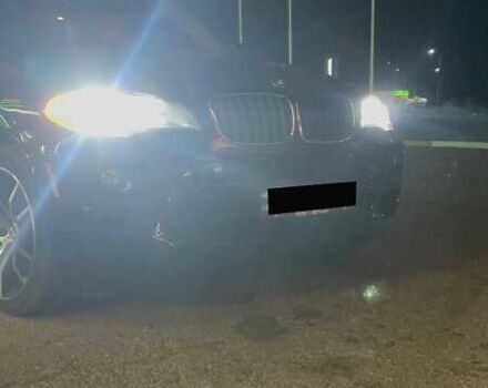 Чорний БМВ Х5, об'ємом двигуна 3 л та пробігом 300 тис. км за 15099 $, фото 6 на Automoto.ua