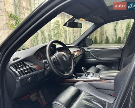 Чорний БМВ Х5, об'ємом двигуна 4.8 л та пробігом 212 тис. км за 9300 $, фото 5 на Automoto.ua